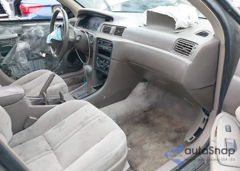 1999 Toyota Camry Ce z USA, uszkodzony, nr VIN 4T1BG22K7XU484892